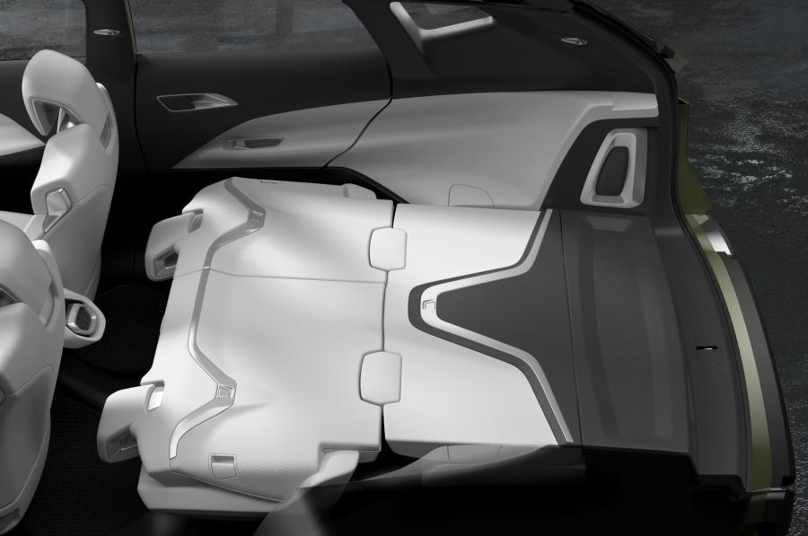  Nissan Hi-Cross Concept 2012 года  (фото 10 из 23)